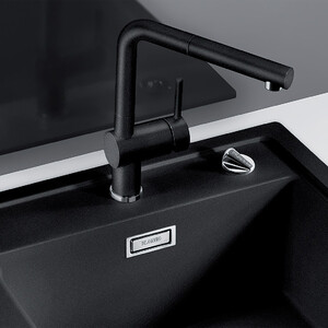 Смеситель для кухни Blanco Linus-S Silgranit черный (526148)