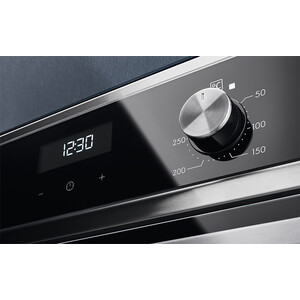 Электрический духовой шкаф Electrolux EOF5H40BX