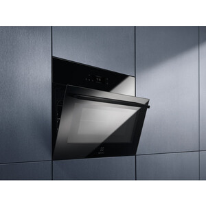Встраиваемая микроволновая печь Electrolux EVM8E08Z