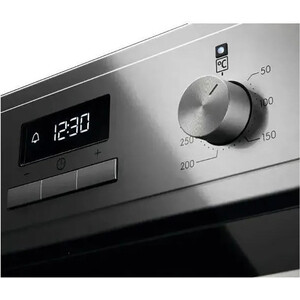 Электрический духовой шкаф Electrolux EOD3H70X