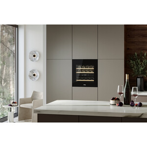 Встараиваемый винный шкаф Korting KFW 604 DB GN