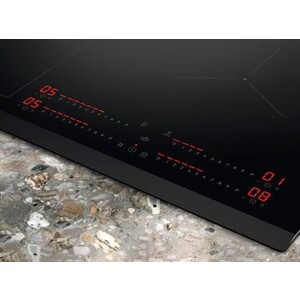 Индукционная варочная панель Electrolux EIS62453