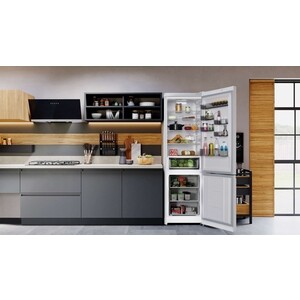 Холодильник Hotpoint HT 6200 W