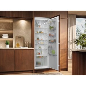 Встраиваемый холодильник Electrolux ERD6DE18S4