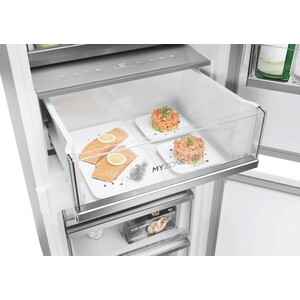 Встраиваемый холодильник Haier HBCN5177CU1