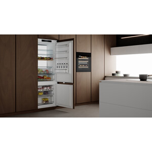 Встраиваемый холодильник Kuppersbusch FKGF 9855.0I