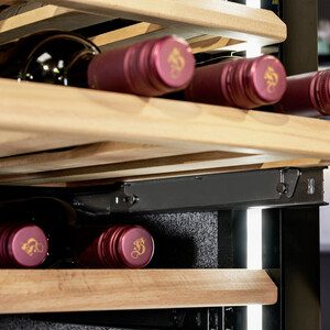 Встраиваемый винный шкаф Caso WineDeluxe WD 60