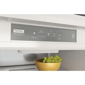Встраиваемый холодильник Whirlpool WHC20 T352