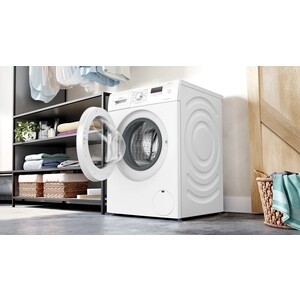 Стиральная машина Bosch WGE02201PL