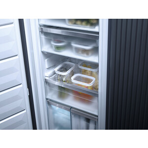 Встраиваемая морозильная камера Miele FNS 7774 D