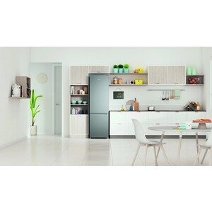 Холодильник Indesit ITS 4200 W