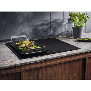 Индукционная варочная панель Electrolux EIS62453IZ