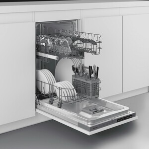 Встраиваемая посудомоечная машина Hotpoint HIS 1C69