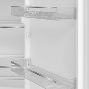 Встраиваемый холодильник Hotpoint HBH 18