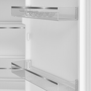 Встраиваемый холодильник Hotpoint HBT 20