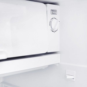 Холодильник Tesler RC-95 Silver