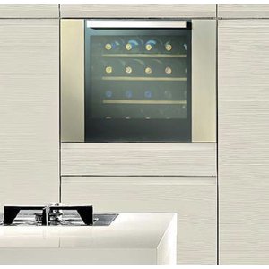 Винный шкаф Indel B BUILT-IN 24 Homme Plus