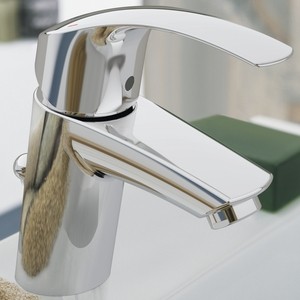 Смеситель для раковины Grohe Eurosmart New с цепочкой (23372002)