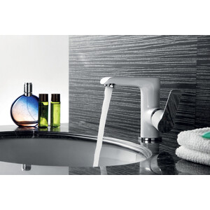 Смеситель для раковины Rossinka Silvermix белый\хром (W35-11)