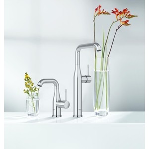 Смеситель для раковины Grohe Essence+ высокий (32901001)