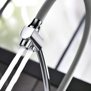 Смеситель для кухни Lemark Comfort с гибким изливом и подключением к фильтру, хром/серый (LM3071C-Gray)