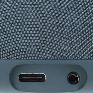 Умная колонка VK Капсула Мини с голосовым помощником Марусей, морской синий (MRC02BL)