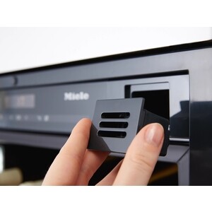 Встараиваемый винный шкаф Miele KWT 6722 iGS Obsidian Black