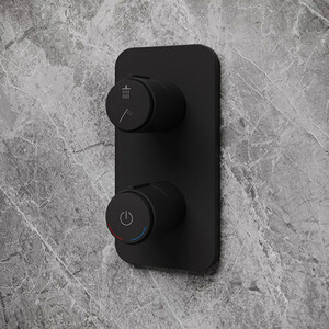 Смеситель для ванны IDDIS Slide Push Control на два выхода, черный матовый (SLIBLBTi67)