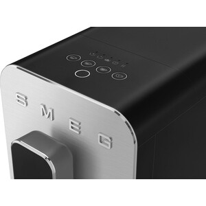 Кофемашина автоматическая Smeg BCC11BLMEU