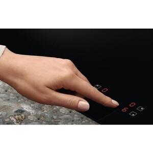 Индукционная варочная панель Electrolux LIB60420CK