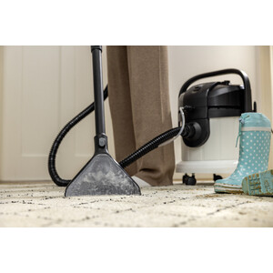 Пылесос моющий Karcher SE 4 белый/черный (1.081-150.0)