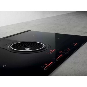 Индукционная варочная панель Elica NIKOLATESLA HP BL/A/83