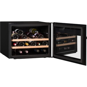 Встараиваемый винный шкаф LaSommeliere LSBI28B