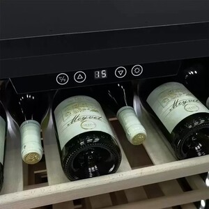 Встараиваемый винный шкаф Meyvel MV66-KSB1