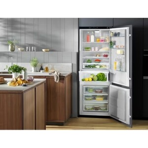 Встраиваемый холодильник Electrolux KNP7TE75S
