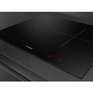 Индукционная варочная панель Smeg SI1M5633D1