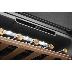 Встраиваемый винный шкаф Smeg CVI320XE