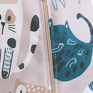 Кресло бескаркасное Mypuff груша, Коты непоседы бежевые, размер XXL- Миди, мебельный хлопок