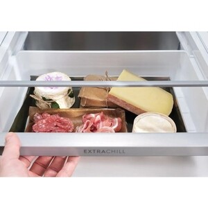 Встраиваемый холодильник Electrolux E8MNCD18S