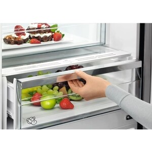 Встраиваемый холодильник Electrolux E8MNCD18S