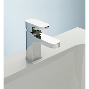 Смеситель для раковины Ravak Chrome CR 011.00 с донным клапаном (X070053)