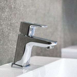 Смеситель для раковины Ravak 10 TD 011.00 с донным клапаном (X070063)