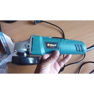 Угловая шлифмашина Bort BWS-610-P