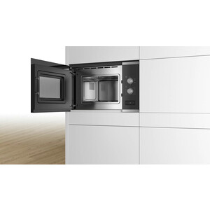 Встраиваемая микроволновая печь Bosch BFL520MS0